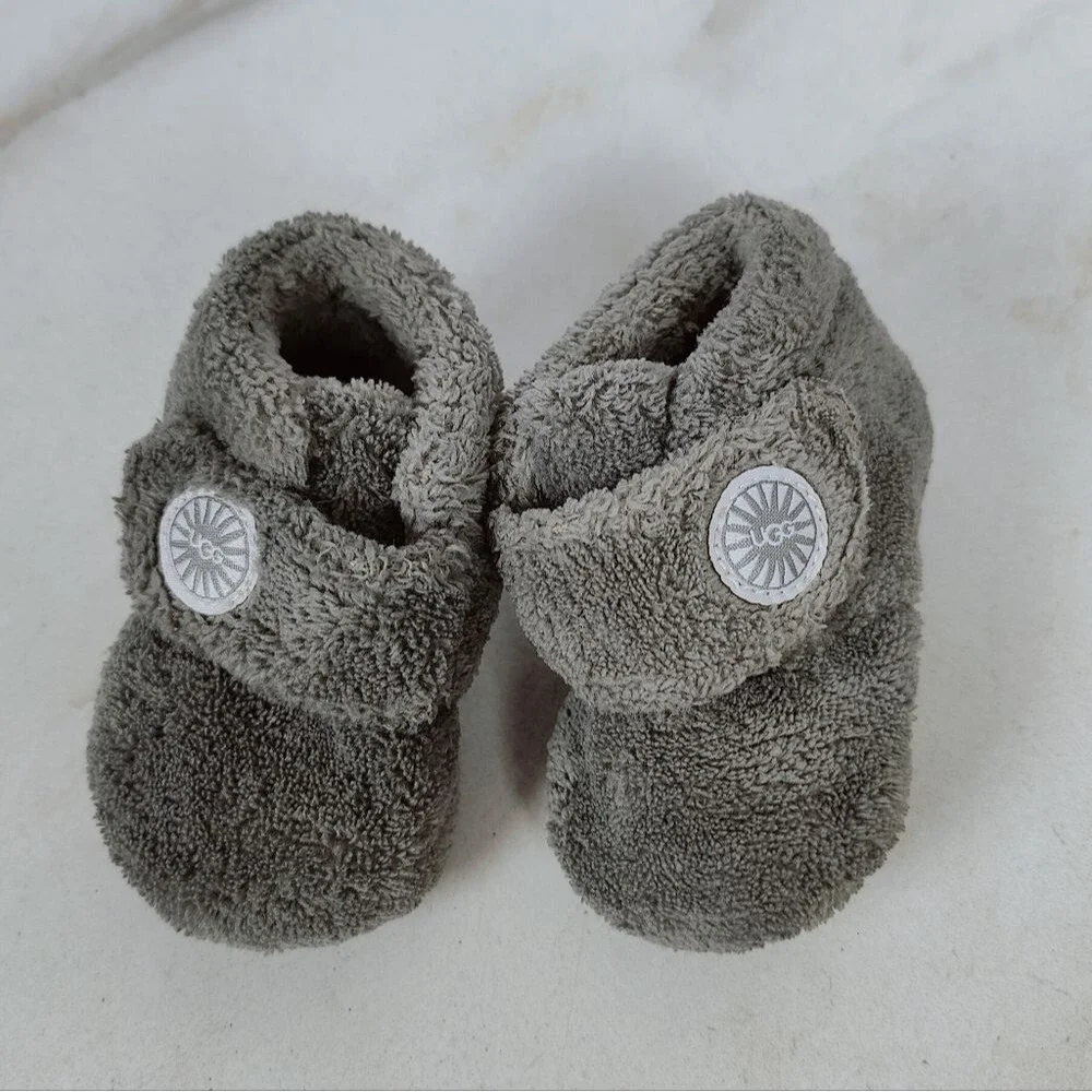 UGG Bixbee Grey Fleece Infant Baby Walker Booties, Sz 0/1